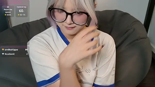 Yu UwU  online show from 11, 1, 2026