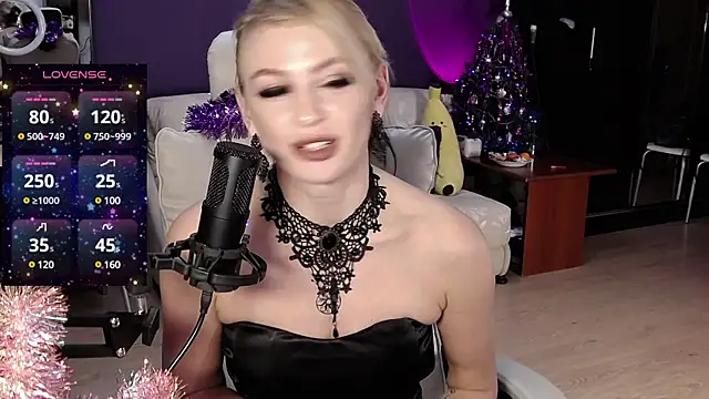  britney white  online show from 1, 1, 2025