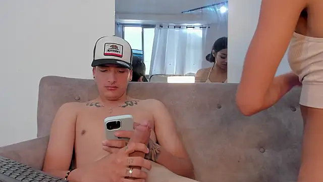 Snapshot of two_milkyway chatting on 5, 2, 2026 two milkyway online show from 5, 2, 2026