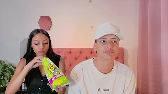 Snapshot of two_milkyway chatting on 17, 1, 2026 two milkyway online show from 17, 1, 2026