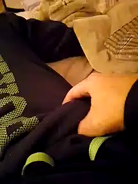 Snapshot of MaxiFabry chatting on 3, 2, 2025 MaxiFabry online show from 3, 2, 2025