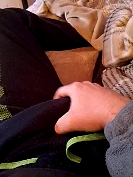 Snapshot of MaxiFabry chatting on 13, 2, 2025 MaxiFabry online show from 13, 2, 2025