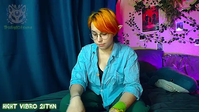 Snapshot of TrickyKitsune chatting on 2, 8, 2026 TrickyKitsune online show from 2, 8, 2026