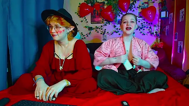 Snapshot of TrickyKitsune chatting on 15, 2, 2026 TrickyKitsune online show from 15, 2, 2026