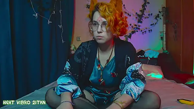 TrickyKitsune online show from 15, 3, 2025