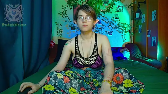TrickyKitsune online show from 10, 5, 2026