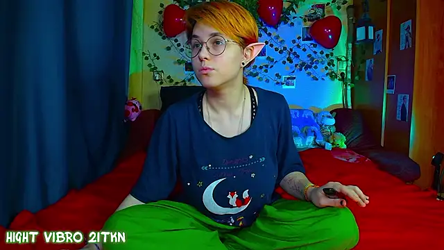 Snapshot of TrickyKitsune chatting on 2, 3, 2026 TrickyKitsune online show from 2, 3, 2026