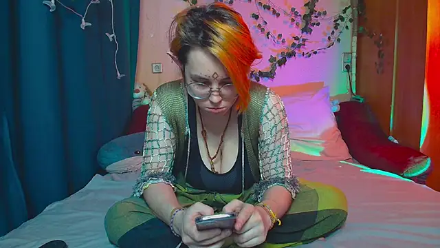 TrickyKitsune online show from 20, 3, 2025