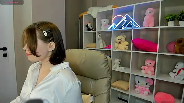 EricaElliott online show from 4, 3, 2025