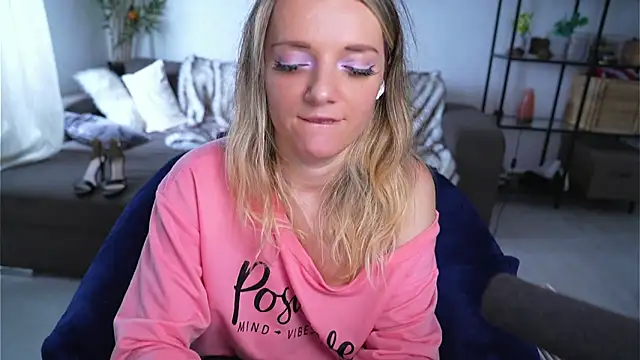 Magnetic Amy online show from 12, 3, 2025