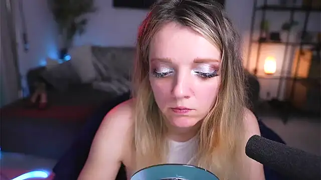 Magnetic Amy online show from 27, 2, 2025