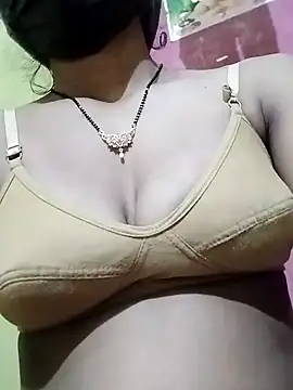 Snapshot of Coupleshow47 chatting on 4, 2, 2025 Coupleshow47 online show from 4, 2, 2025