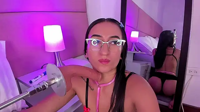 Snapshot of SammyMorales chatting on 11, 3, 2025 SammyMorales online show from 11, 3, 2025