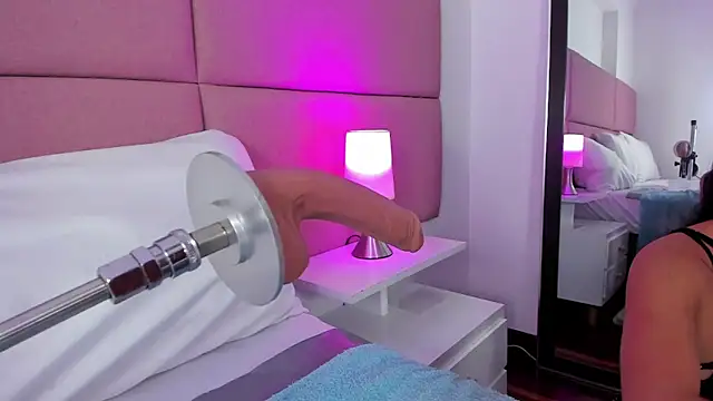 Snapshot of SammyMorales chatting on 17, 9, 2025 SammyMorales online show from 17, 9, 2025