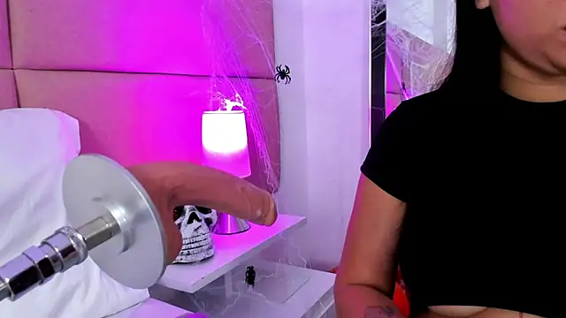 Snapshot of SammyMorales chatting on 15, 10, 2025 SammyMorales online show from 15, 10, 2025