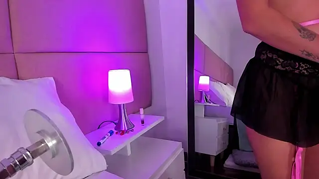 Snapshot of SammyMorales chatting on 11, 3, 2025 SammyMorales online show from 11, 3, 2025