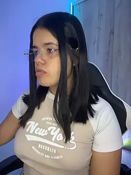 pretty angela1 online show from 4, 4, 2026