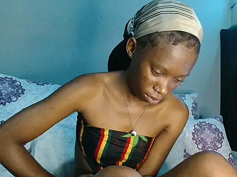 xxSexyTalia28 online show from 11, 1, 2026