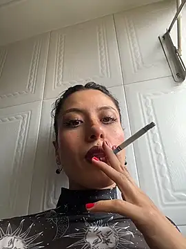 indira k online show from 13, 11, 2025