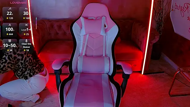 Snapshot of evanew_ chatting on 3, 12, 2025 evanew online show from 3, 12, 2025