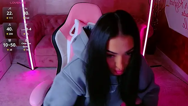 Snapshot of evanew_ chatting on 8, 1, 2026 evanew online show from 8, 1, 2026