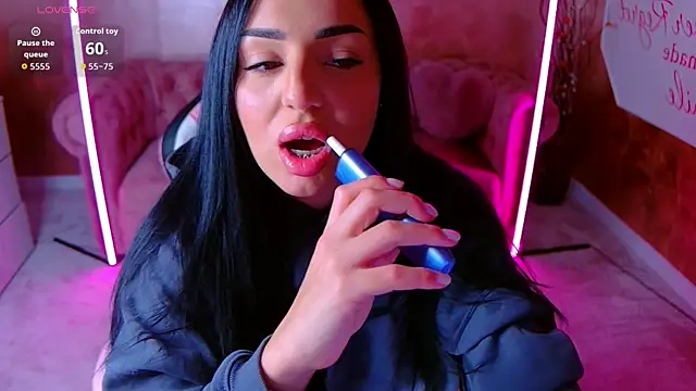 Snapshot of evanew_ chatting on 9, 1, 2026 evanew online show from 9, 1, 2026