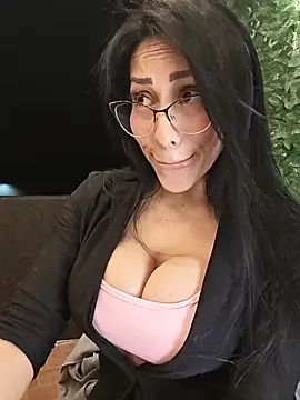 Isabellitasexi38 online show from 24, 4, 2026