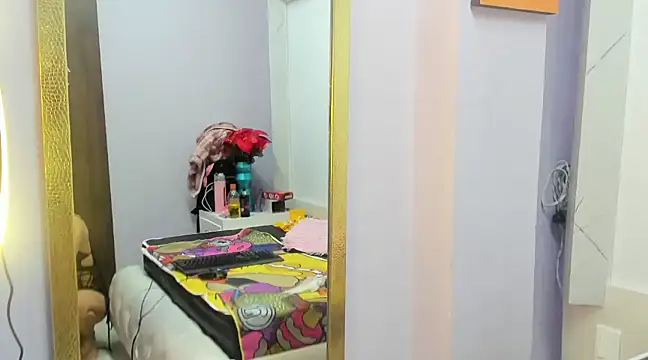 Chloe Martini online show from 11, 3, 2025