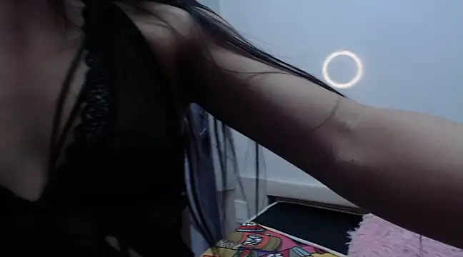 Chloe Martini online show from 11, 3, 2025