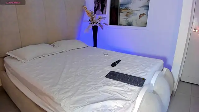 rachaeldeckard   online show from 17, 4, 2026