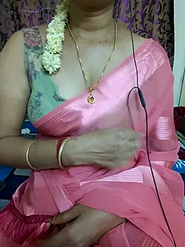 Snapshot of kavi-99 chatting on 9, 8, 2026 kavi-99 online show from 9, 8, 2026