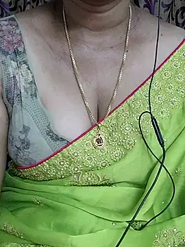 Snapshot of kavi-99 chatting on 4, 8, 2026 kavi-99 online show from 4, 8, 2026