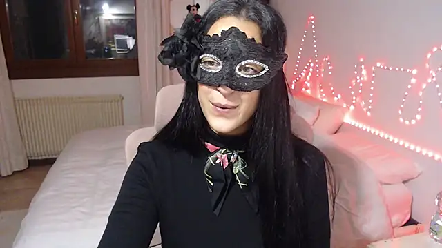 Snapshot of LasolitaAuri chatting on 15, 11, 2025 LasolitaAuri online show from 15, 11, 2025