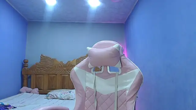 Coral0403 online show from 20, 11, 2025