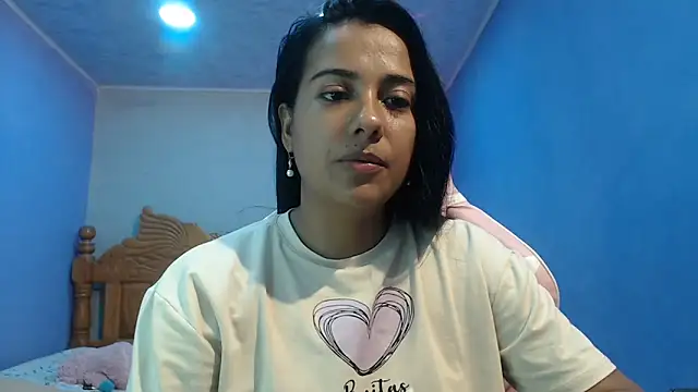 Coral0403 online show from 29, 10, 2025