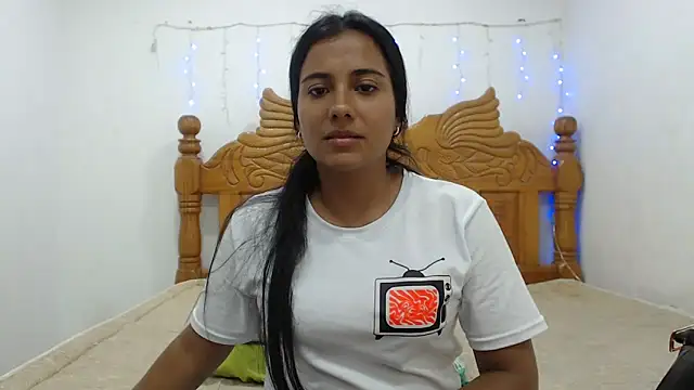 Coral0403 online show from 20, 3, 2025