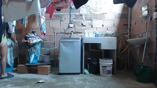 Coral0403 online show from 12, 3, 2026