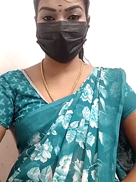 Snapshot of meena_27 chatting on 26, 10, 2025 meena 27 online show from 26, 10, 2025