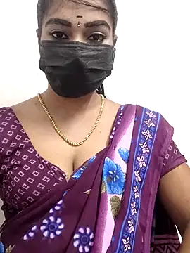 Snapshot of meena_27 chatting on 28, 11, 2025 meena 27 online show from 28, 11, 2025