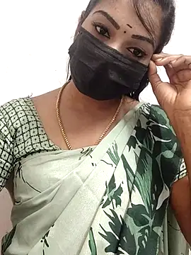 Snapshot of meena_27 chatting on 29, 9, 2025 meena 27 online show from 29, 9, 2025