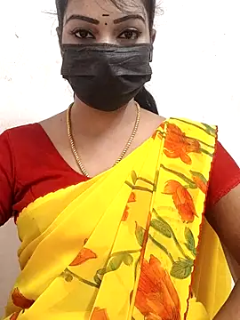 Snapshot of meena_27 chatting on 3, 10, 2025 meena 27 online show from 3, 10, 2025