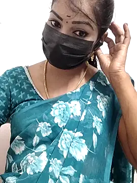 Snapshot of meena_27 chatting on 14, 10, 2025 meena 27 online show from 14, 10, 2025