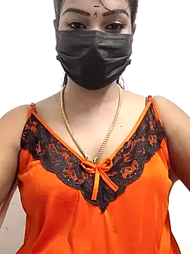 Snapshot of meena_27 chatting on 8, 10, 2025 meena 27 online show from 8, 10, 2025