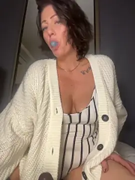 AlessasRoom online show from 13, 11, 2025