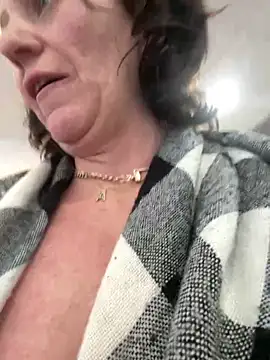 AlessasRoom online show from 3, 2, 2026