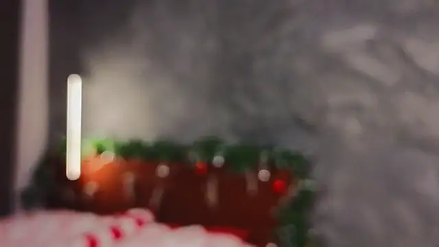 Snapshot of GuinevereGell chatting on 28, 12, 2024 GuinevereGell online show from 28, 12, 2024