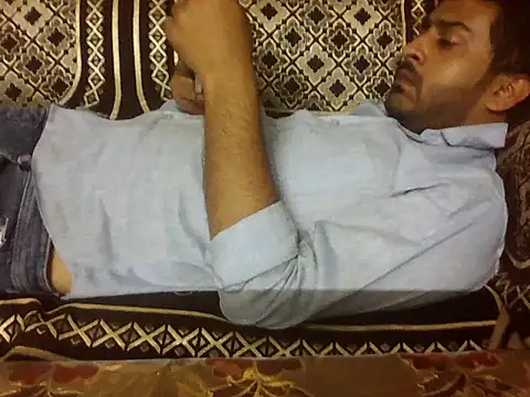 indihotguy online show from 25, 4, 2026