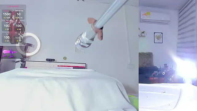 Maria Jones  online show from 22, 11, 2025