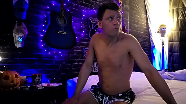 Snapshot of hotemberly_jake chatting on 5, 10, 2025 hotemberly jake online show from 5, 10, 2025