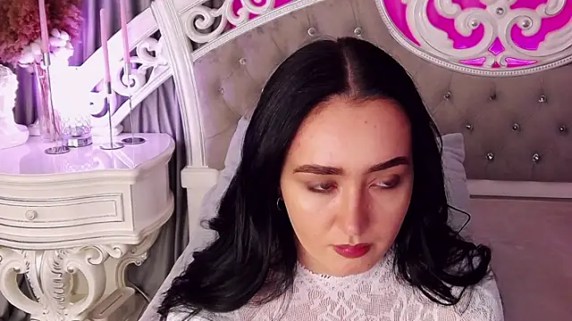 KimKhallifa online show from 7, 2, 2026